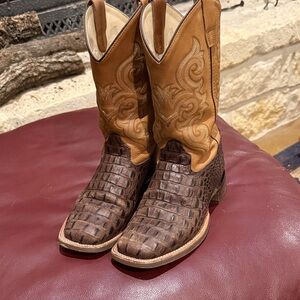 Old West Tan and Brown Crocodile Pattern Cowboy Boots size 6.0-D Style BYS 1832